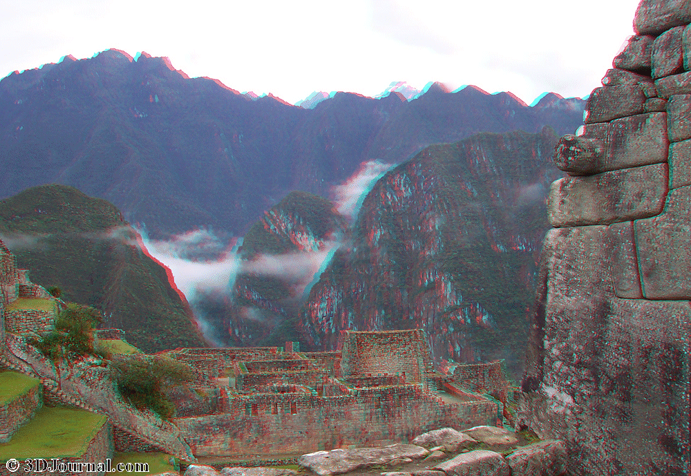 Peru - Machu Picchu - uvnitř zřícenin