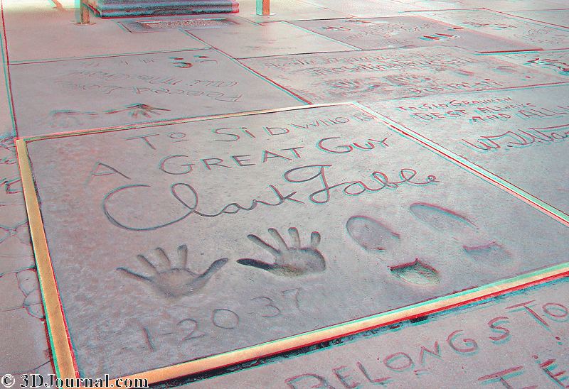 Hollywood - Chinese theatre - foot marks and hand marks of celebrities