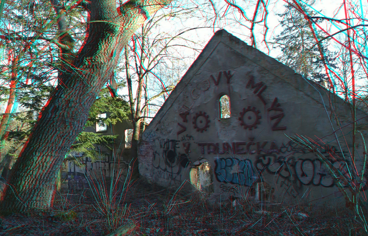 One of the photos taken by Kandao QooCam EGO 3D camera converted to anaglyph format